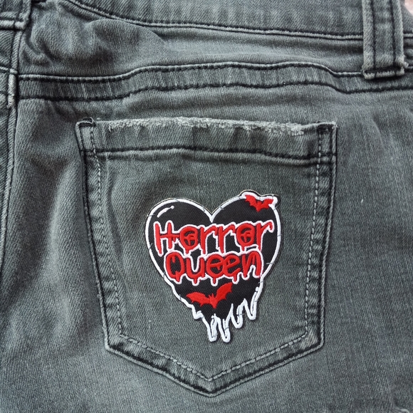 Grey HORROR QUEEN custom OOAK euc Rage shorts! Unique summer wear! SOLD - Picture 4 of 6